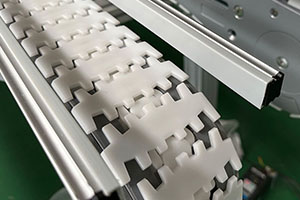 Advantages of flexible chain conveyors