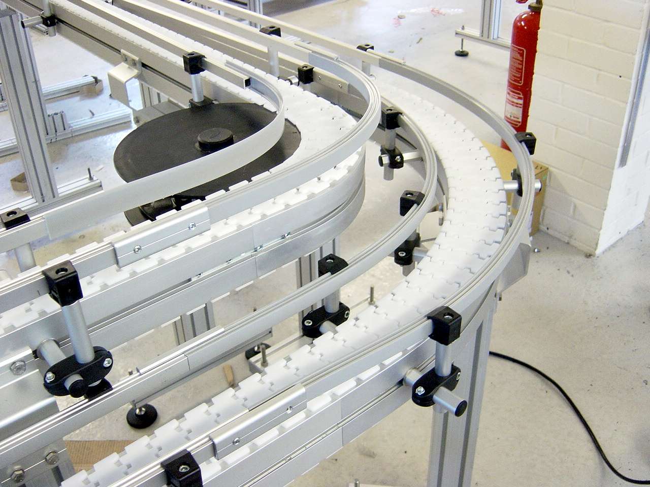 flexible conveyor system-2