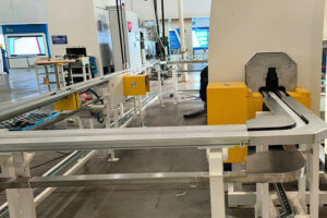 CASE CONVEYOR SYSTEM